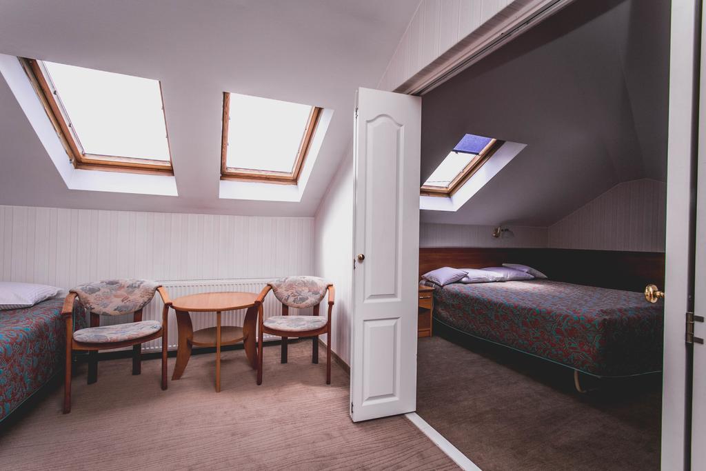 Hotel Twins Warschau Buitenkant foto
